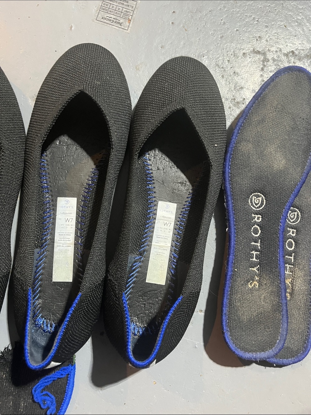 Rothy's Black Knit Pointed Toe Flats with Blue Trim 7 - Picture 4 of 5